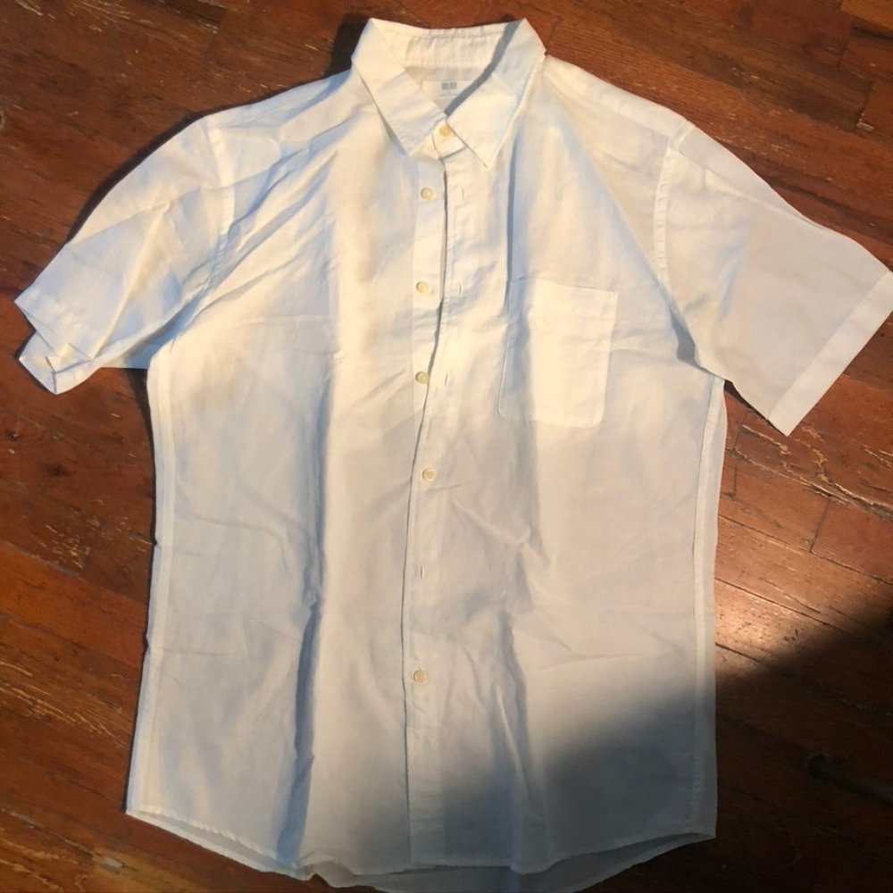 NWOT Men's Uniqlo Linen Short Sleeve Button Down